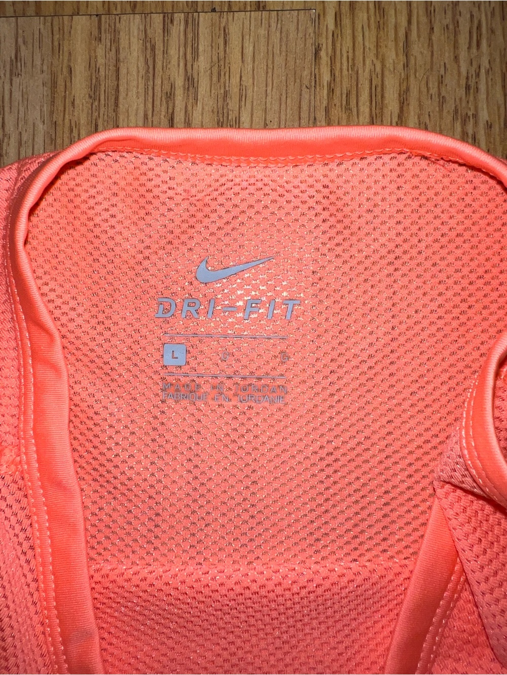 Nike Mesh Cropped Tank - Picture 3 of 4
